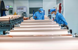 破解“内卷”重塑生态 锂行业加码创新为周期拐点蓄力