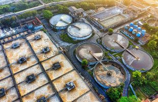 克拉玛依多部门联合帮扶指导4家污水处理厂