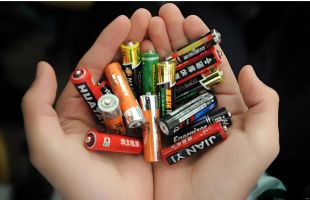 新反应器让废旧电池“再生”出锂原料  