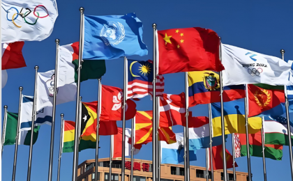 铭记历史，夯实和平与团结的基石