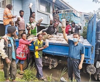 巴新.jpg 巴新.jpg