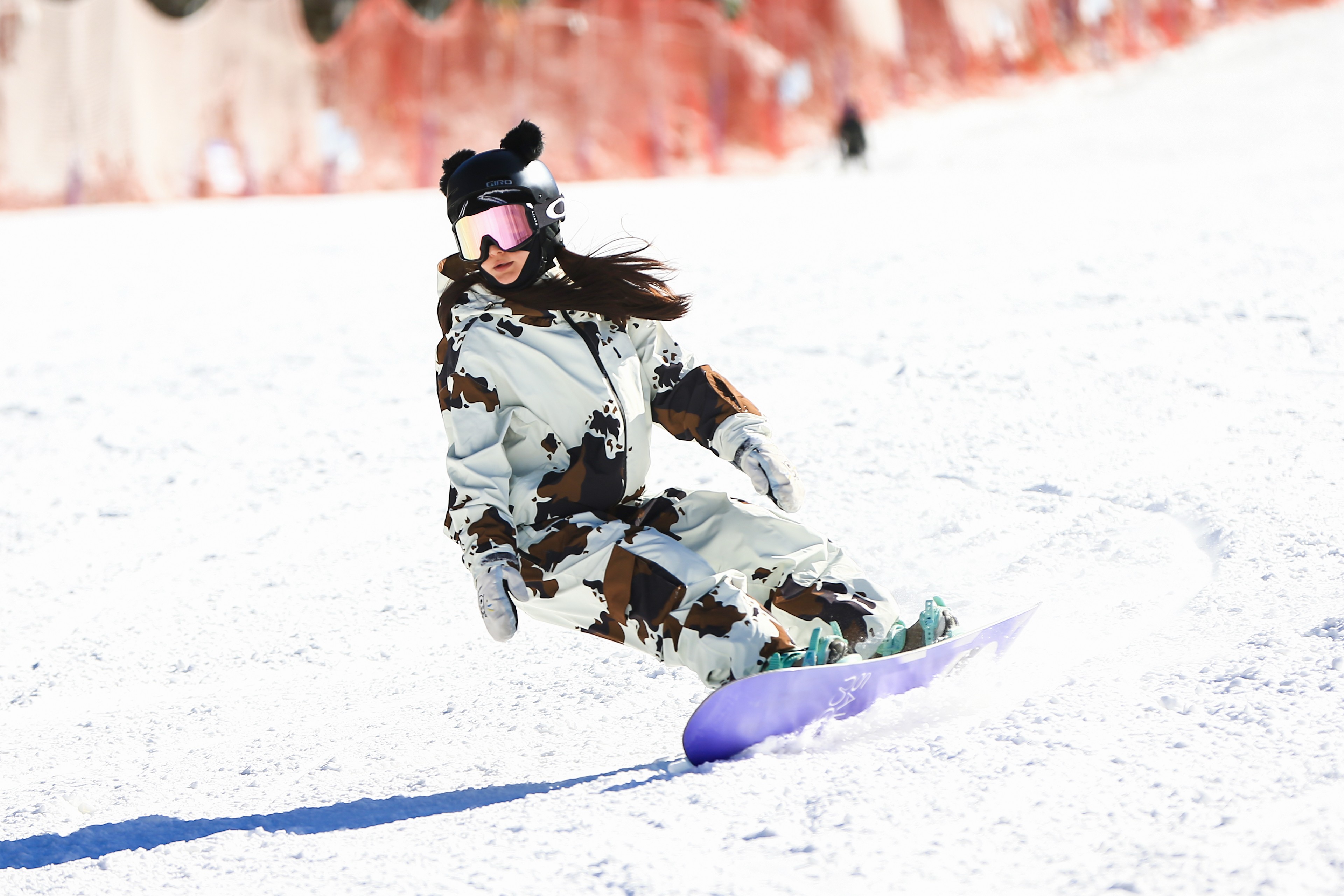 1761120569639510.jpg 雪友在万龙滑雪场享受滑雪乐趣。于文静摄4.jpg