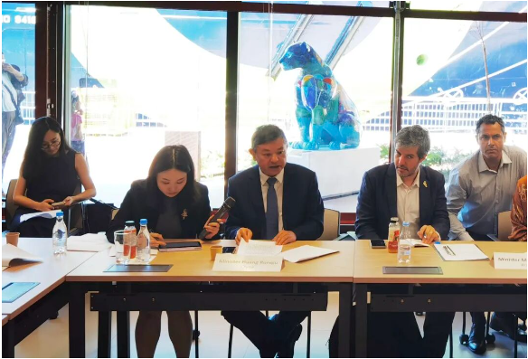 1762764726708373.png 黄润秋表示,中国.png