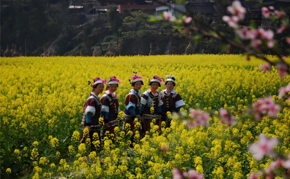 春节假期跨区域人员流动超28亿人次——  流动中国春意浓  
