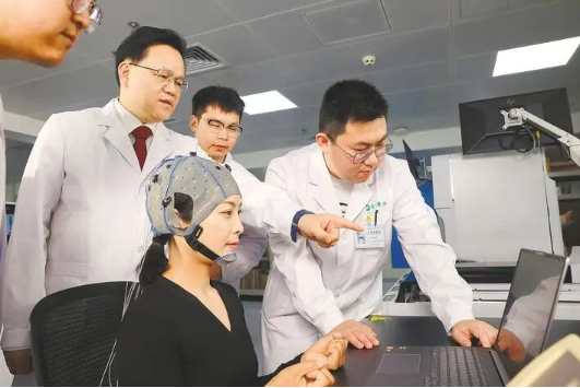 1769510410449048.png 武汉同济医院脑机接口研究型病房启用.png